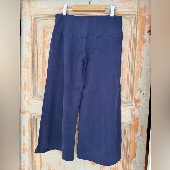 Melow by Melissa Bolduc blue cropped wide-leg pants. - Picture 2 of 7